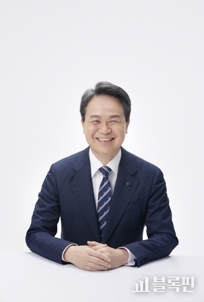 진옥동 신한금융그룹 회장. 사진ㅣ신한금융그룹