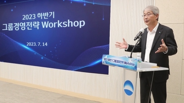 임종룡 우리금융그룹 회장이 하반기 그룹 경영전략워크숍에서 발언하는 모습. 사진ㅣ우리금융그룹