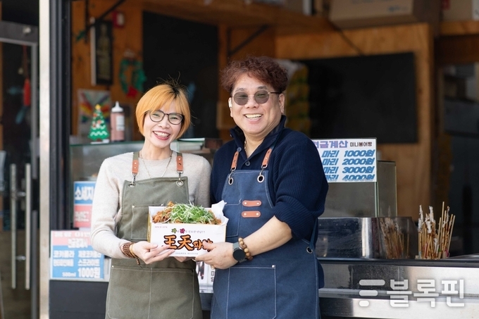 협약보증대출을 이용한 세종시에서 10년째 치킨 매장을 운영 중인 맹근주 업주. 사진ㅣ배달의민족