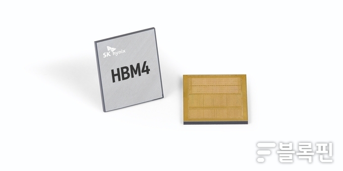 SK하이닉스가 세계 최초로 공급을 시작한 'HBM4'. 사진ㅣSK하이닉스