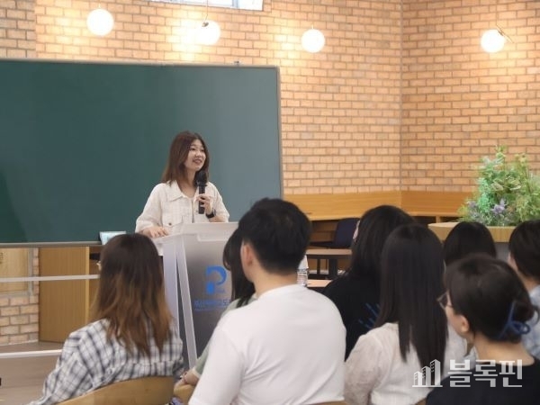 김초엽 작가 저자와의 만남 행사. 사진ㅣ부산대학교