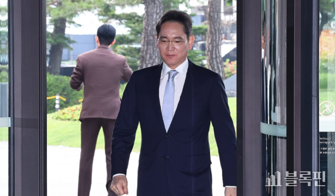 30일 서울 중구 신라호텔에서 열린 2025 삼성 호암상 시상식에 참석하고 있는 이재용 삼성전자 회장. 사진ㅣ연합뉴스