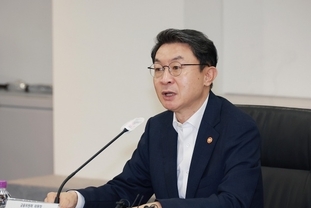 금융위, 생산적금융 전환 위해 자본규제 개편…주담대 억제·투자여력 확대