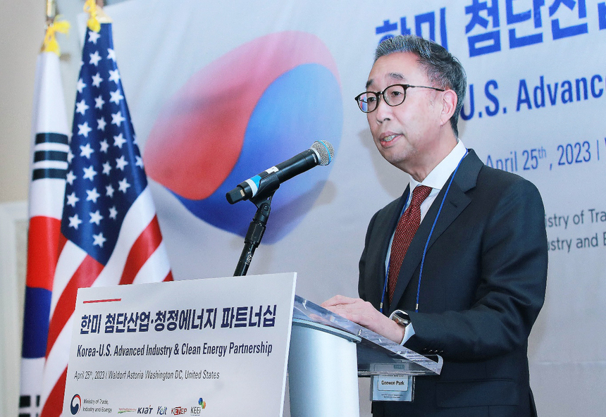 두산에너빌리티, 미국 뉴스케일파워·한국수출입은행과 글로벌 SMR 사업 확대 공동 추진